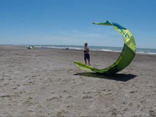 ATTERRIR SEUL UNE AILE DE KITESURF